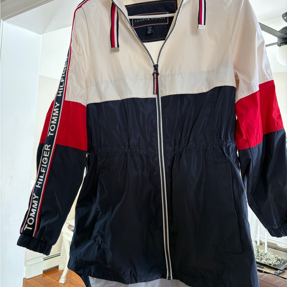Tommy Hilfiger Women's Tri-Color light  Jacket with hood